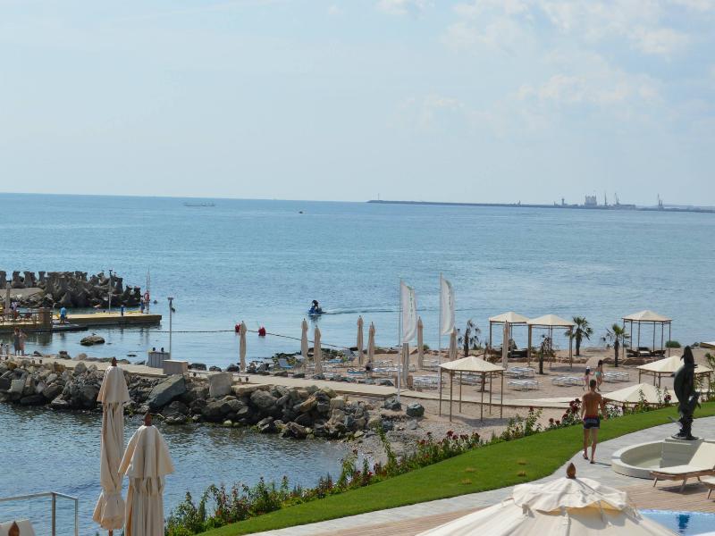 Hotel Carmen International - Fost Becali 5*