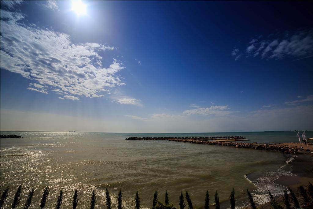 Hotel Carmen International - Fost Becali 5*