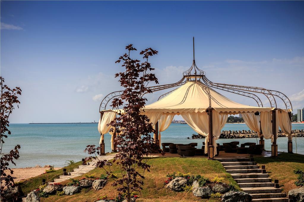 Carmen International - Fost Becali 5*