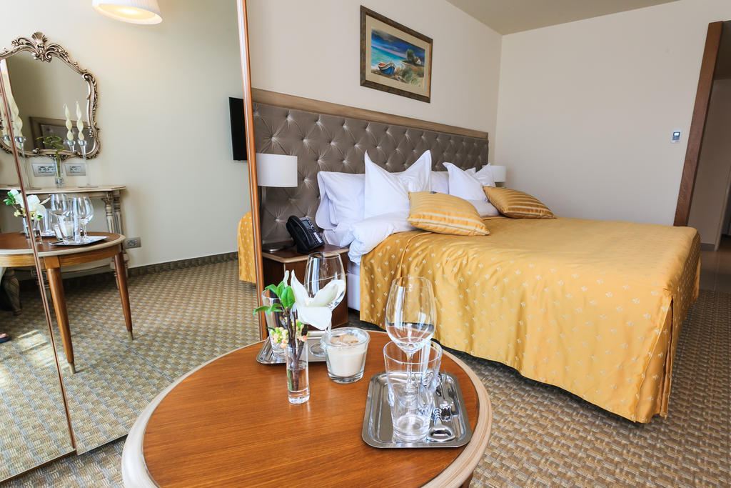 Hotel Carmen International - Fost Becali Venus